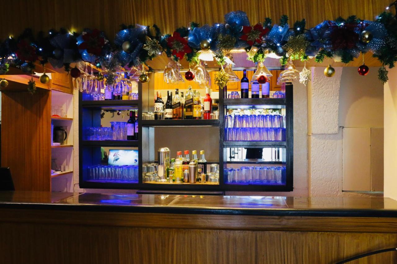 Amalfi718 Hotel Lipa City Zewnętrze zdjęcie