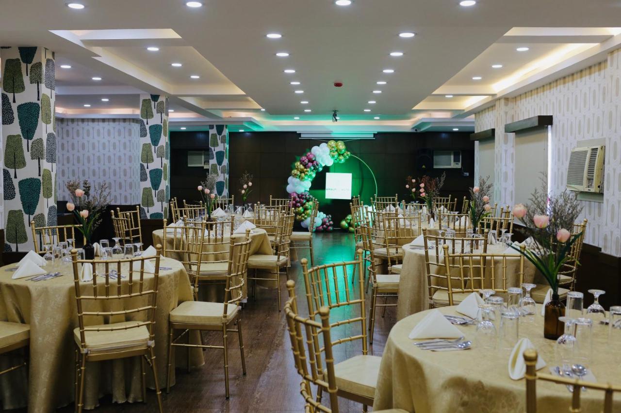 Amalfi718 Hotel Lipa City Zewnętrze zdjęcie