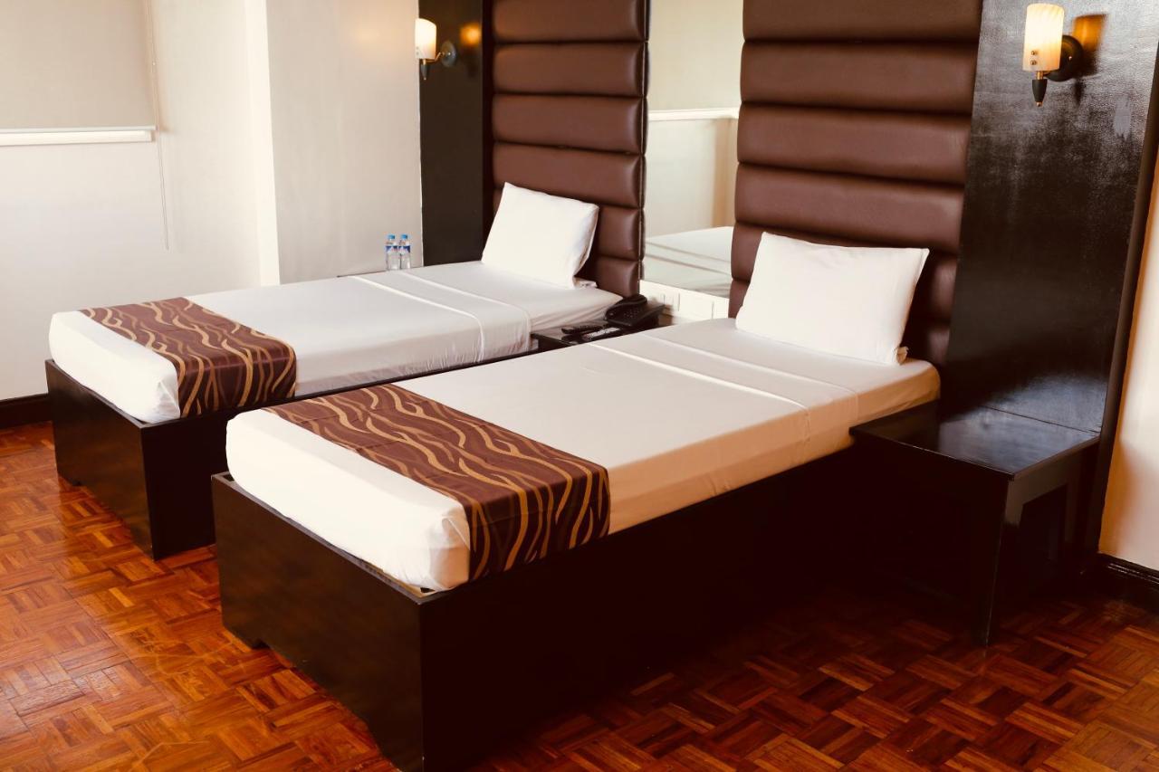 Amalfi718 Hotel Lipa City Zewnętrze zdjęcie