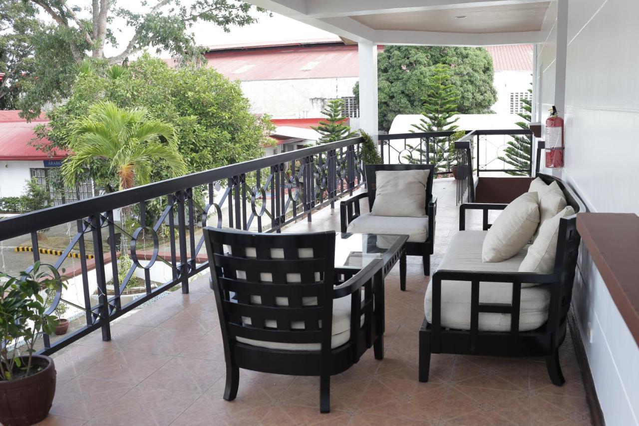 Amalfi718 Hotel Lipa City Zewnętrze zdjęcie